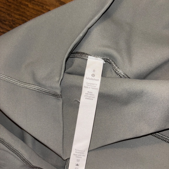 lululemon wonder under sage green - Picture 3 of 4
